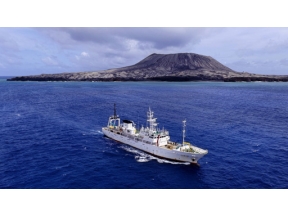 フロンティア　西之島　原始の島にいかにして生命が宿るのか