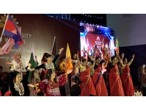 ＢＳスペシャル　希望の灯　アジア女子大学　～未来を切り開く女性たち～