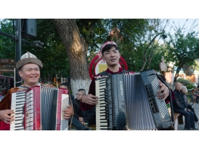 地球鉄道（２８）中国→カザフスタン　最果ての国境駅