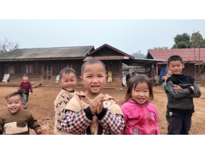 弾丸！空港トンボがえりツアー　ラオス　シェンクワン空港