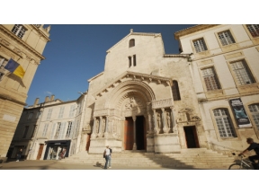 究極ガイド　２時間でまわる南仏・アルル