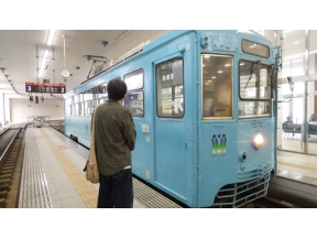 六角精児の呑み鉄本線・日本旅　旧北陸本線を呑む！あいの風とやま鉄道、万葉線編