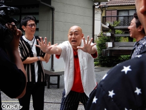 アンタッチャブルでやらせてもらってます　錦鯉とおじさん芸人癒されのぶらり旅!