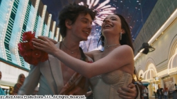 ANORA　アノーラ[R15+指定版](吹替版)[R15+]