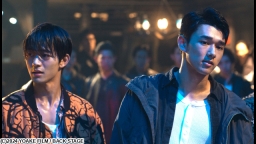 BLUE　FIGHT　〜蒼き若者たちのブレイキングダウン〜