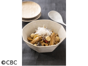 ３分クッキング【手羽中とれんこんの中華煮込み】