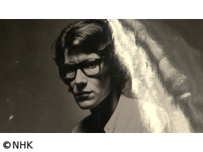 ４Ｋプレミアムカフェ　イヴ・サンローランの革命