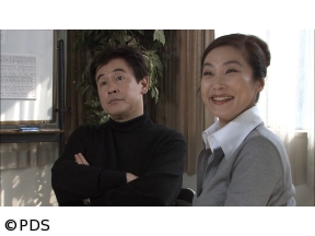 開幕ベルは華やかに