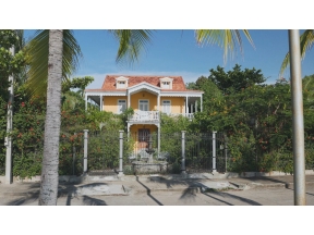 世界の窓▼ドイツ／エーグルフィング『フレスコ画の家』