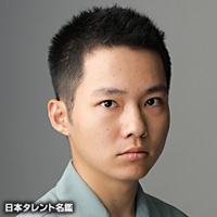 小林　涼子