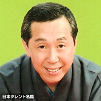 足立　弘平