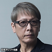 仲村　秀生