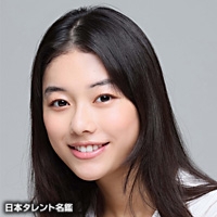 新川　優愛