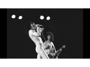 クイーン　オデオン座の夜　〜ハマースミス　１９７５ #1