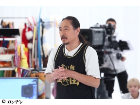 千原ジュニアの座王　人気芸人10名!イス取りお笑いバトル