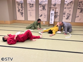 道産人間オズブラウン【古来の遊びを令和に再現！激アツ珍球技&恐怖のスプーン遊戯】