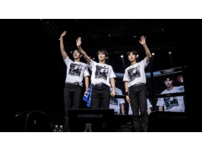 ＣＮＢＬＵＥ「ＡＵＴＵＭＮ　ＣＯＮＣＥＲＴ　２０２２　〜ＬＥＴ　ＩＴ　ＳＨＩＮ…