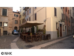 世界入りにくい居酒屋　イタリアベローナみんな集まるロミオとジュリエットの街…