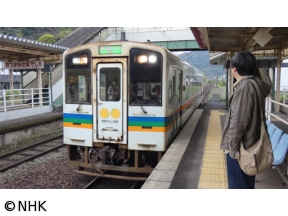 六角精児の呑み鉄本線・日本旅　春・肥薩おれんじ鉄道、三角線を呑む!