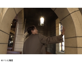 新美の巨人たち【下町にゴシックの礼拝堂！巨大病院と一体になった祈りの空間】